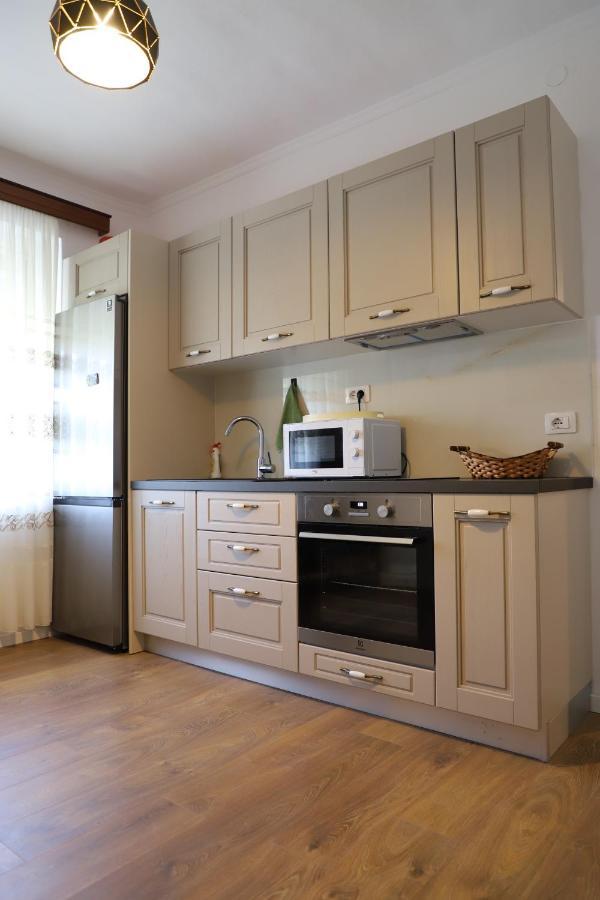 Daniel City Center Apartment Berat Dış mekan fotoğraf
