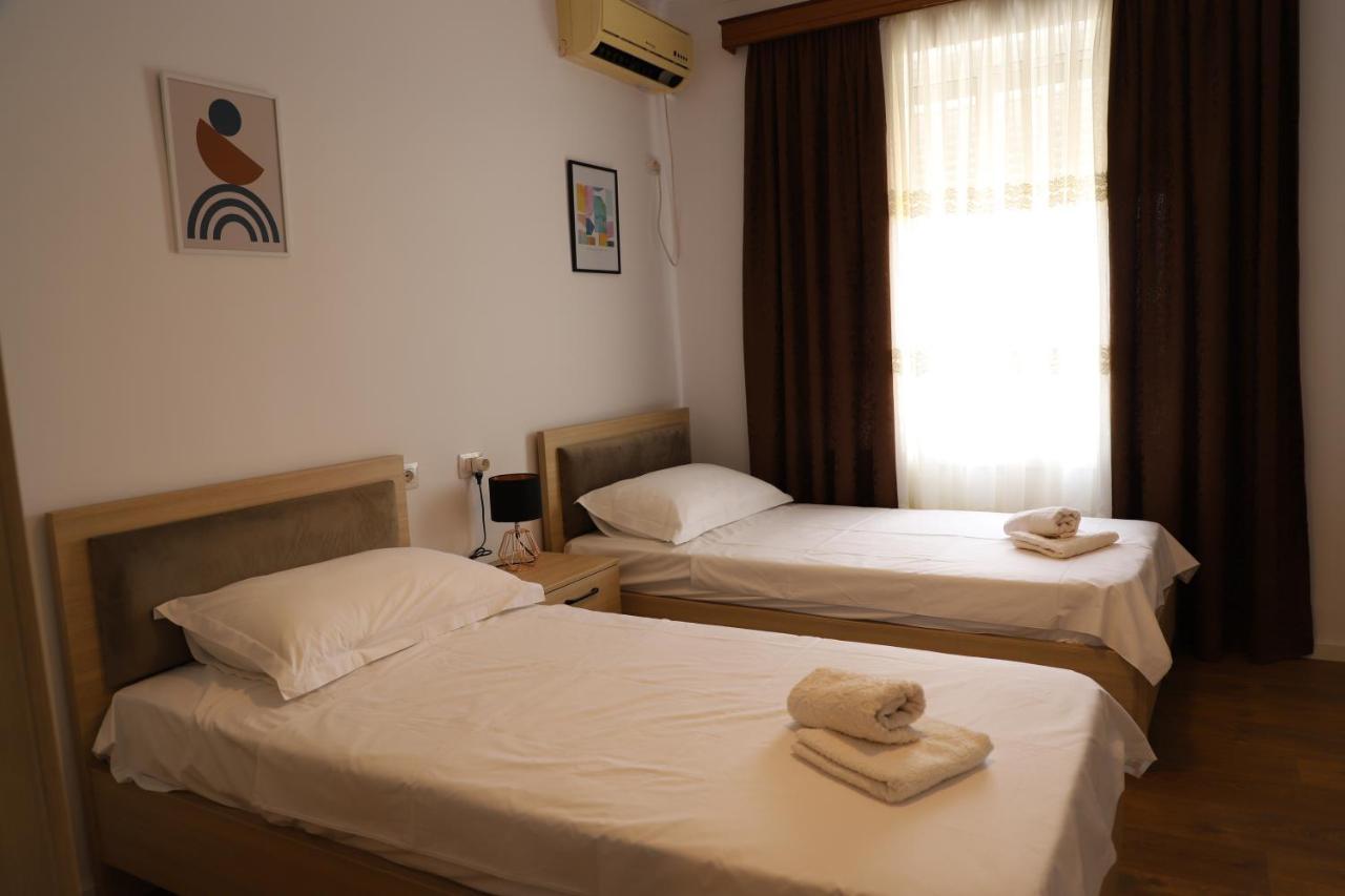 Daniel City Center Apartment Berat Dış mekan fotoğraf
